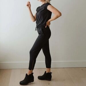 Albion Fit Cap Sleeve Jumpsuit Size XS Petite Black Ankle Zip Stretch Athleisure